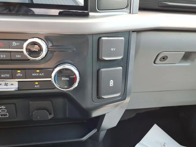 Used 2025 White Ford XLT image 30