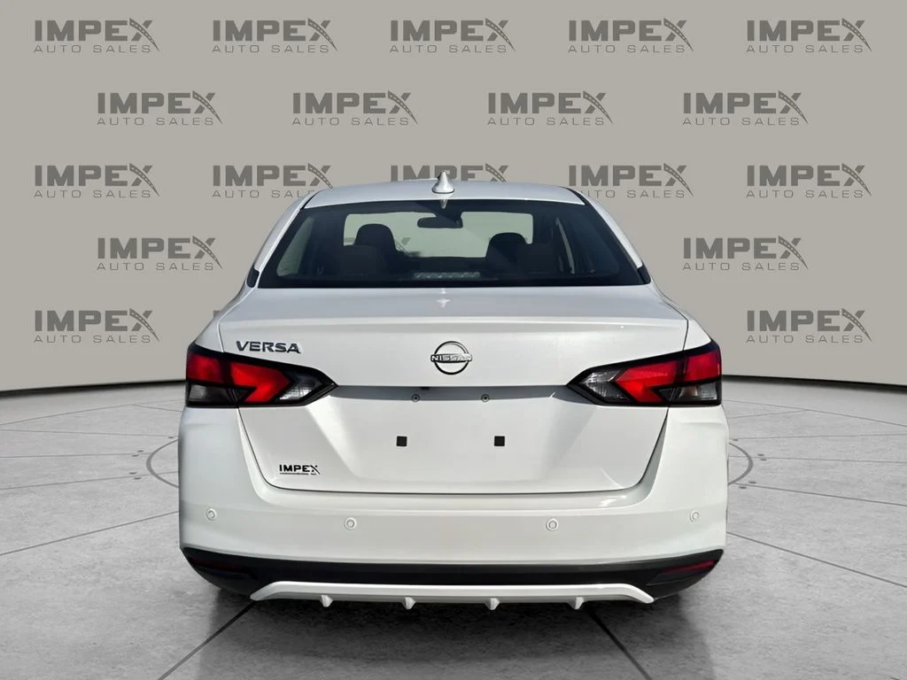 Used 2025 White Nissan 1.6 SV image 4