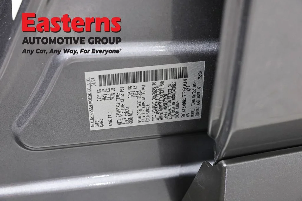 Used 2024 Gray Nissan S image 35