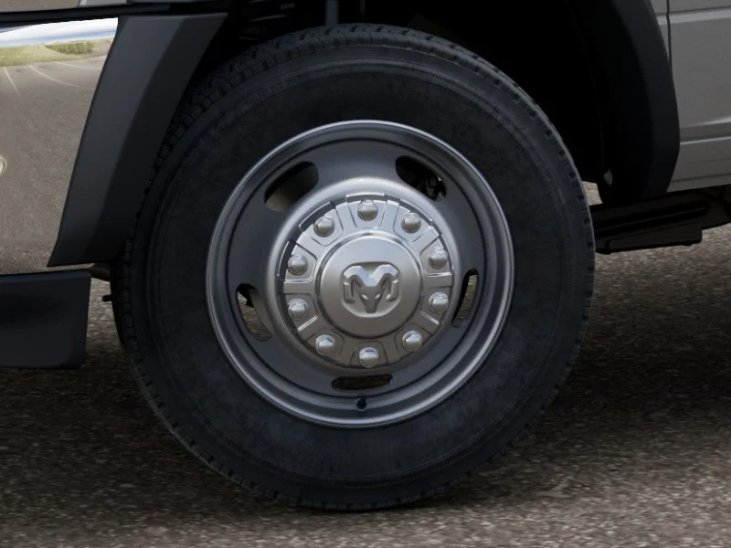 New 2027 Silver-Zynith Paint RAM TRADESMAN image 4