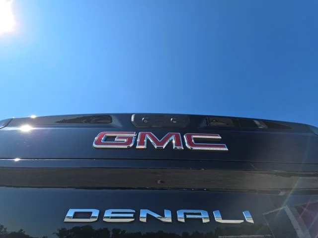 Used 2023 Black GMC Denali image 10