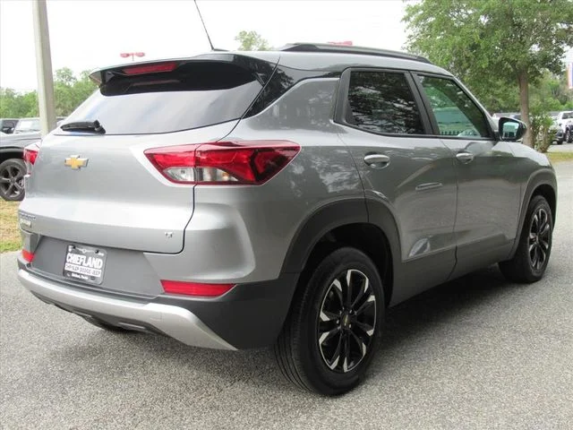 Used 2023 Gray Chevrolet LT image 7