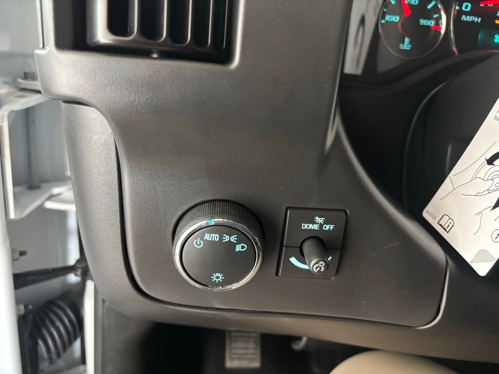 2025 Chevrolet Express Cargo Work Van - Photo 27