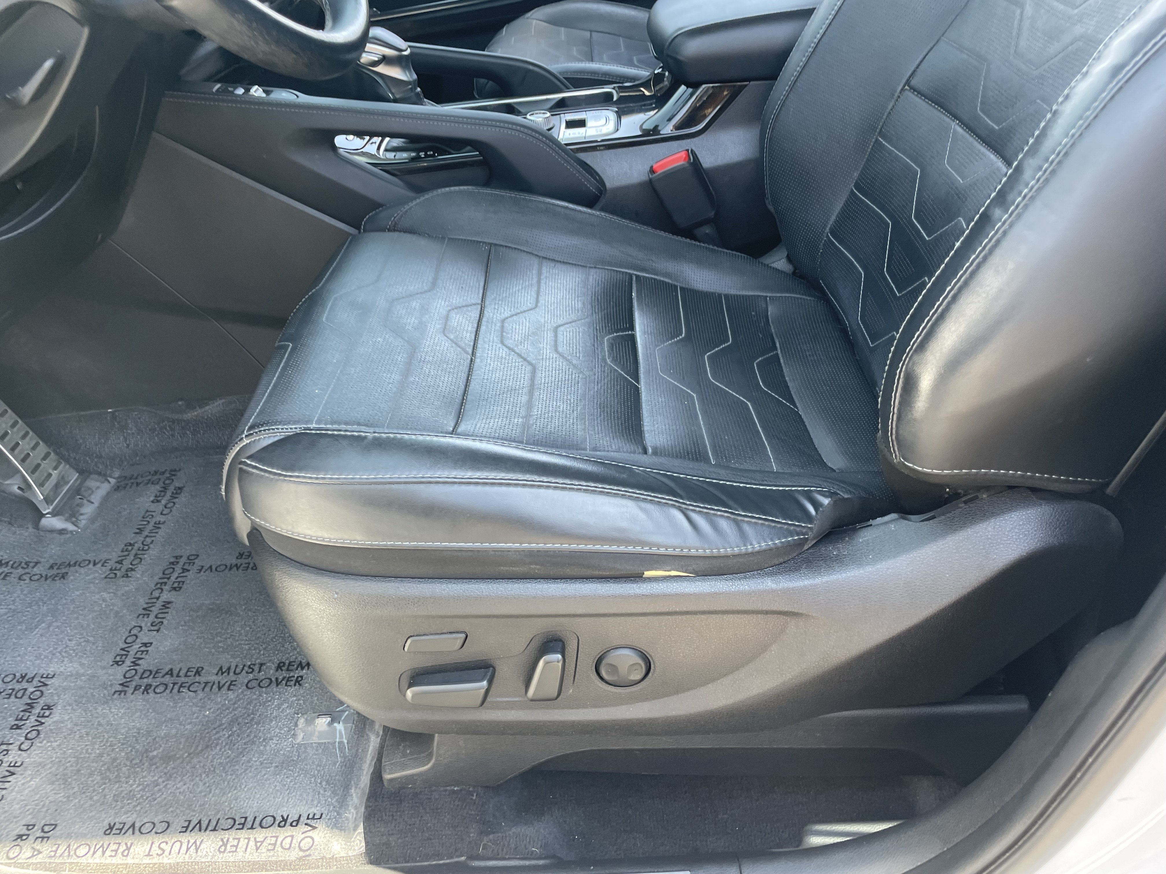 Used 2021 Glacial White Pearl Kia SX image 18