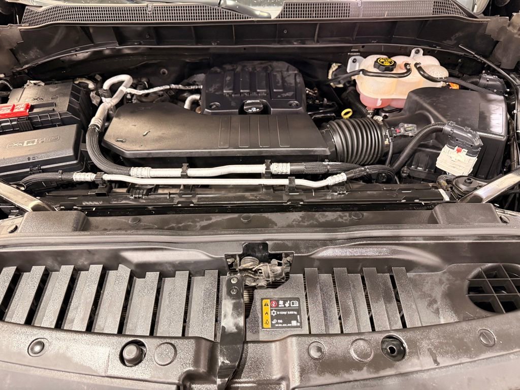 Used 2022 Black Chevrolet Custom image 6