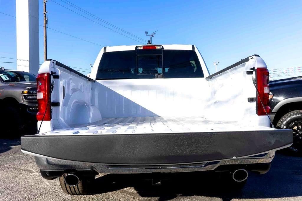 New 2026 Bright White Clear-Coat Exterior Paint RAM Big Horn/Lone Star image 20