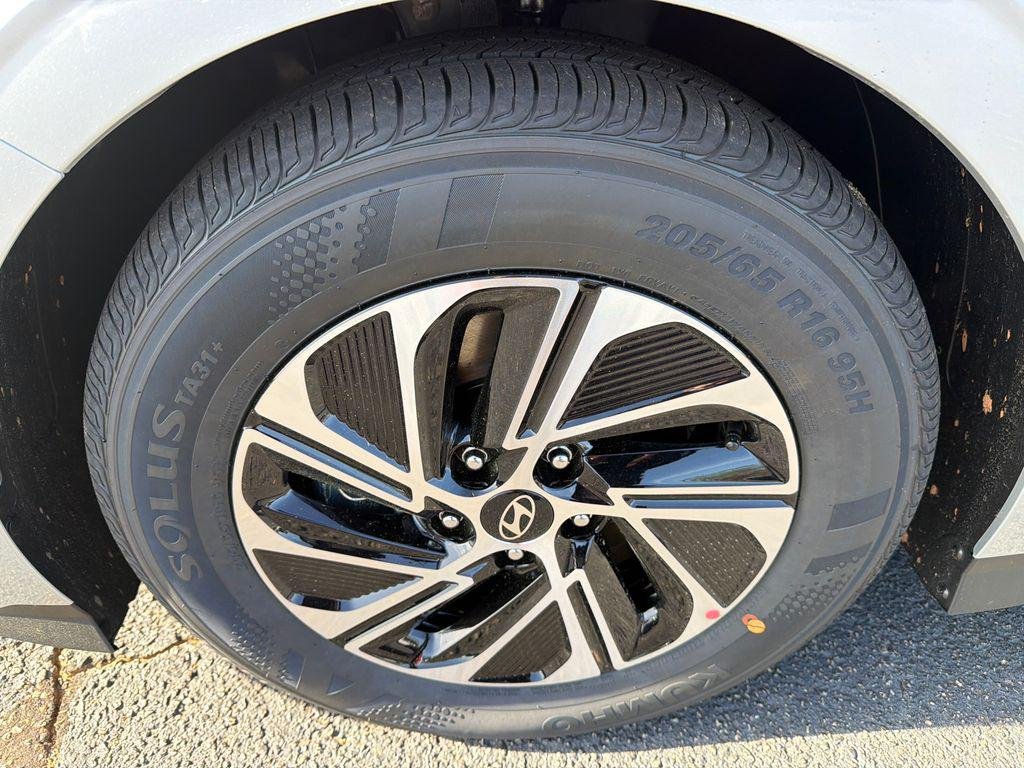 New 2026 Silver Hyundai Blue image 11