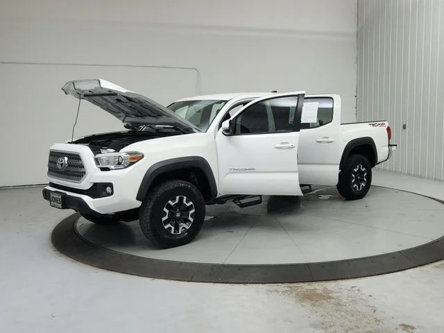Used 2017 White Toyota TRD Off-Road image 12