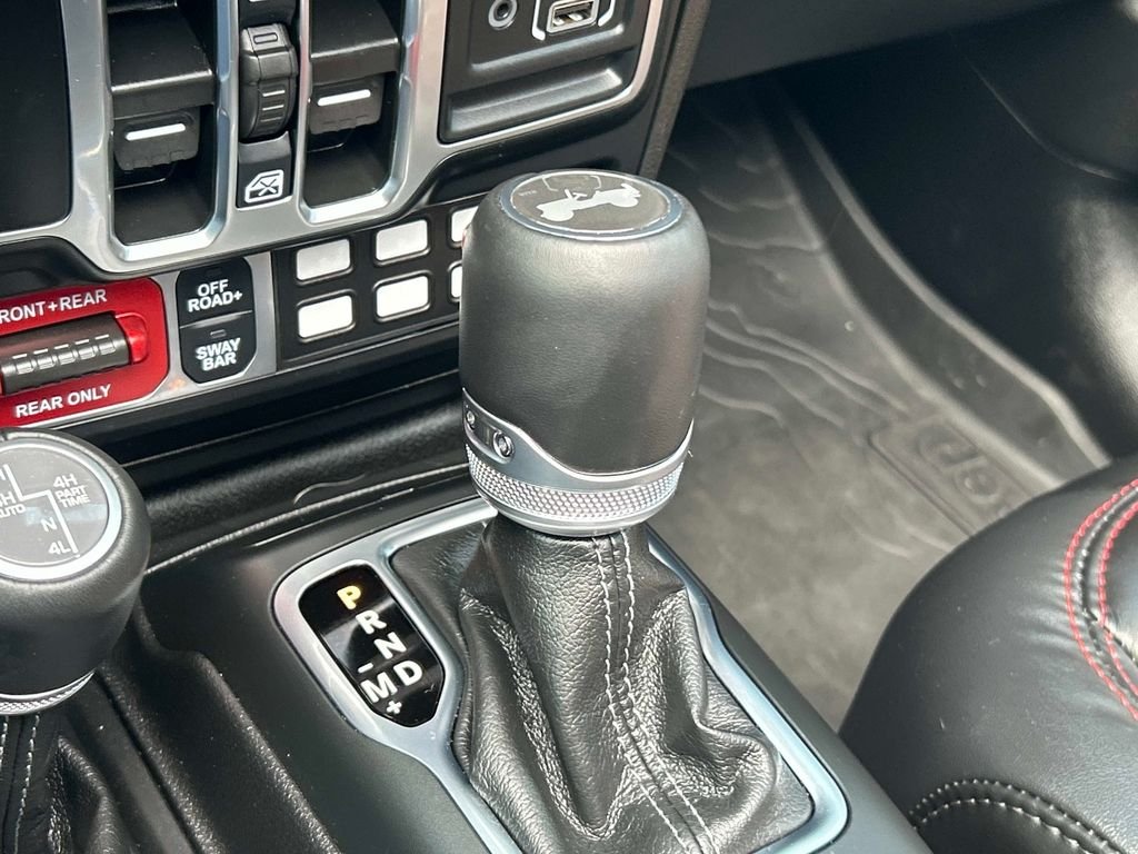 Used 2025 Black Jeep Rubicon X image 28
