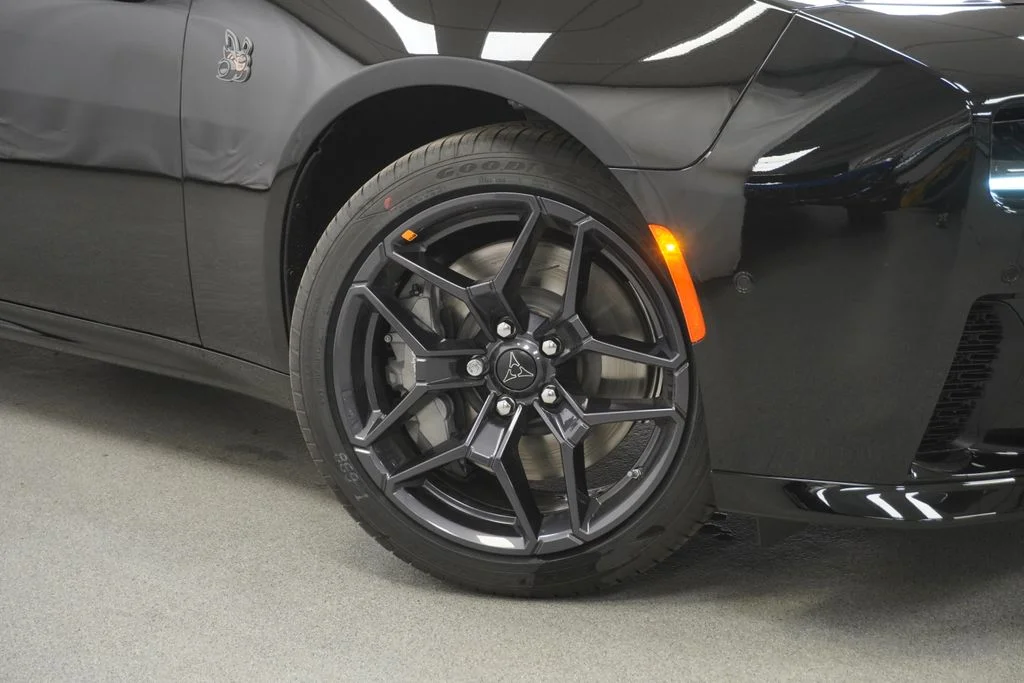 New 2026 Diamond Black Crystal Pearlcoat Dodge Scat Pack Plus image 3