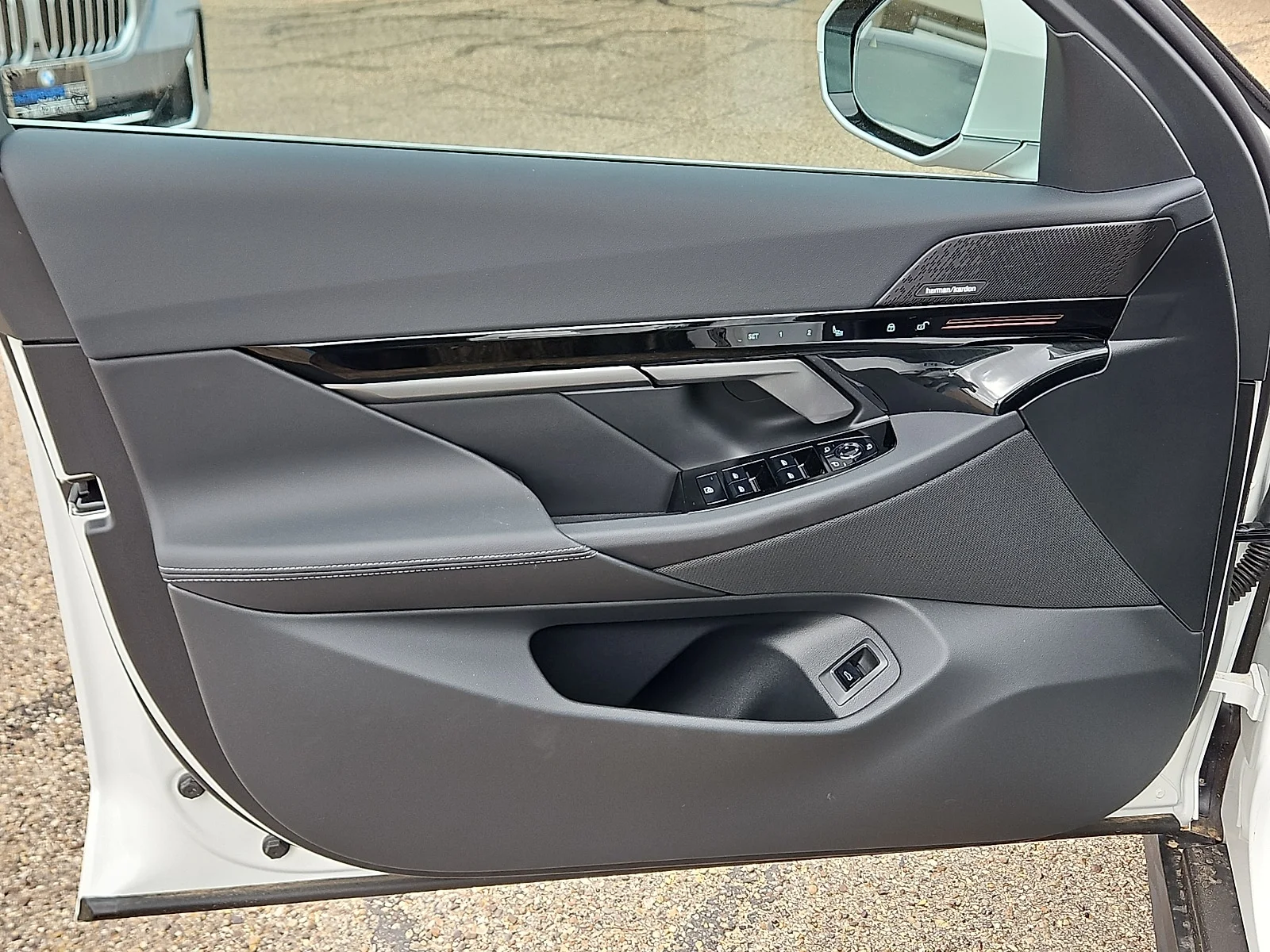 New 2026 Alpine White BMW i xDrive All-Wheel Drive image 14