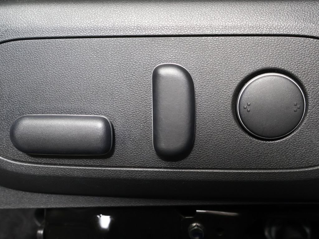 2024 Hyundai Kona SEL - Photo 25