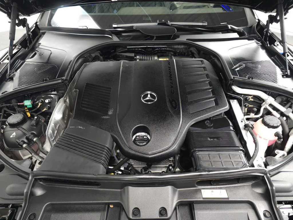 Used 2023 Black Mercedes-Benz S 580e image 38
