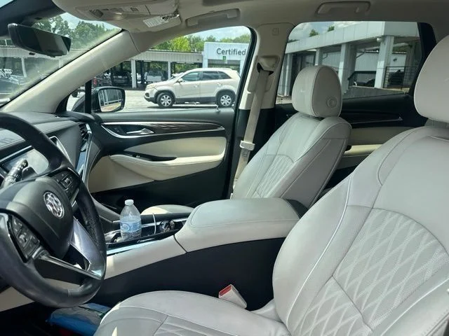 Used 2023 Red Buick Avenir image 32