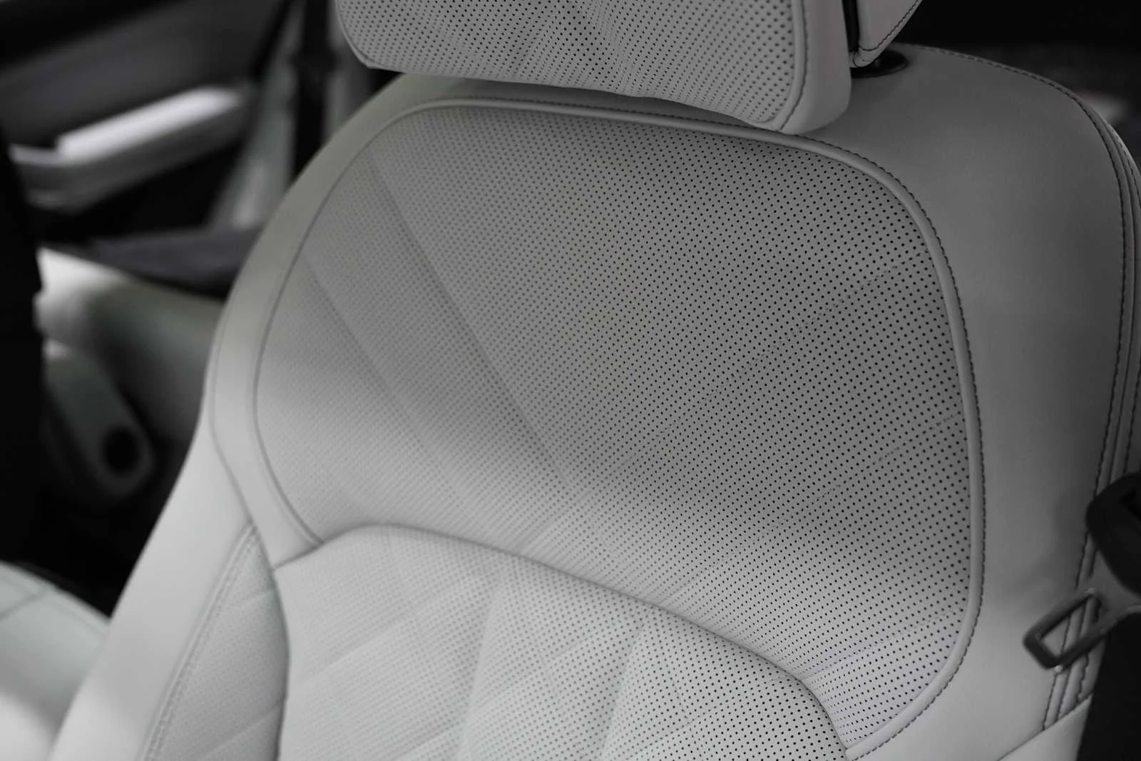 Certified Used 2026 Skyscraper Grey Metallic BMW xDrive40i image 12