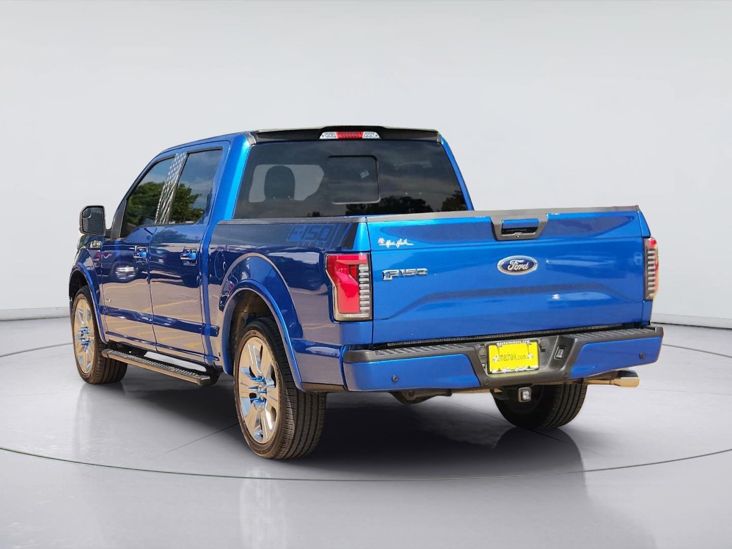 Used 2015  Ford XL image 5