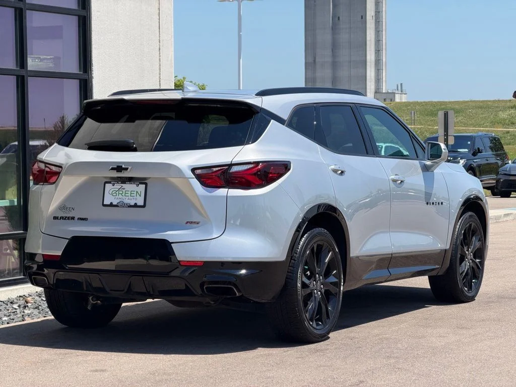 Used 2020 Silver Chevrolet RS image 5