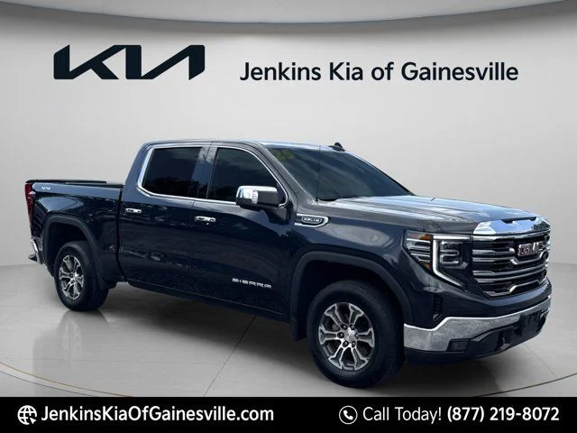 Used 2025 Silver GMC SLT image 1