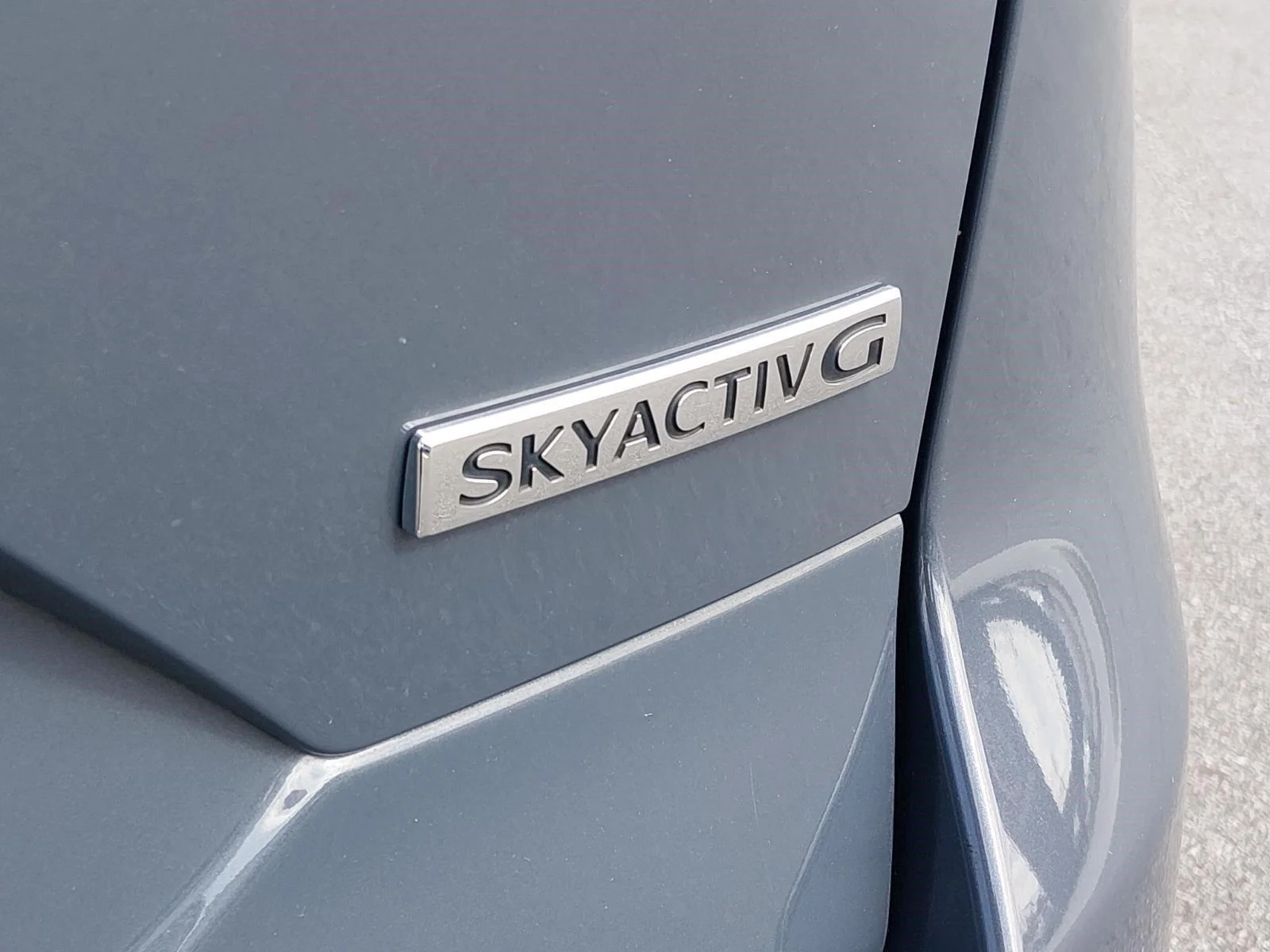 Used 2022 Polymetal Gray Mazda 2.5 S Carbon Edition image 23