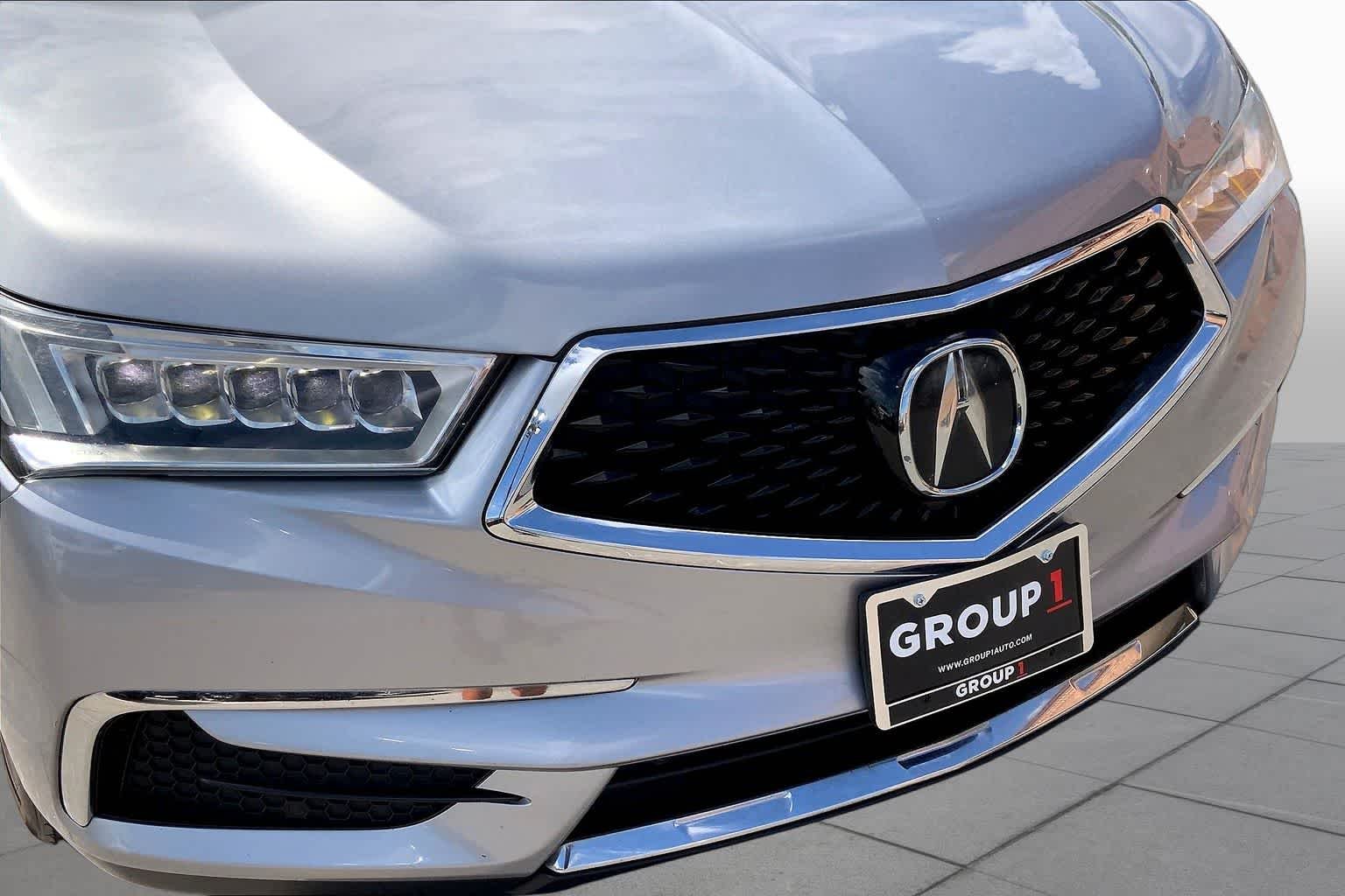 Used 2018 Lunar Silver Metallic Acura  image 29