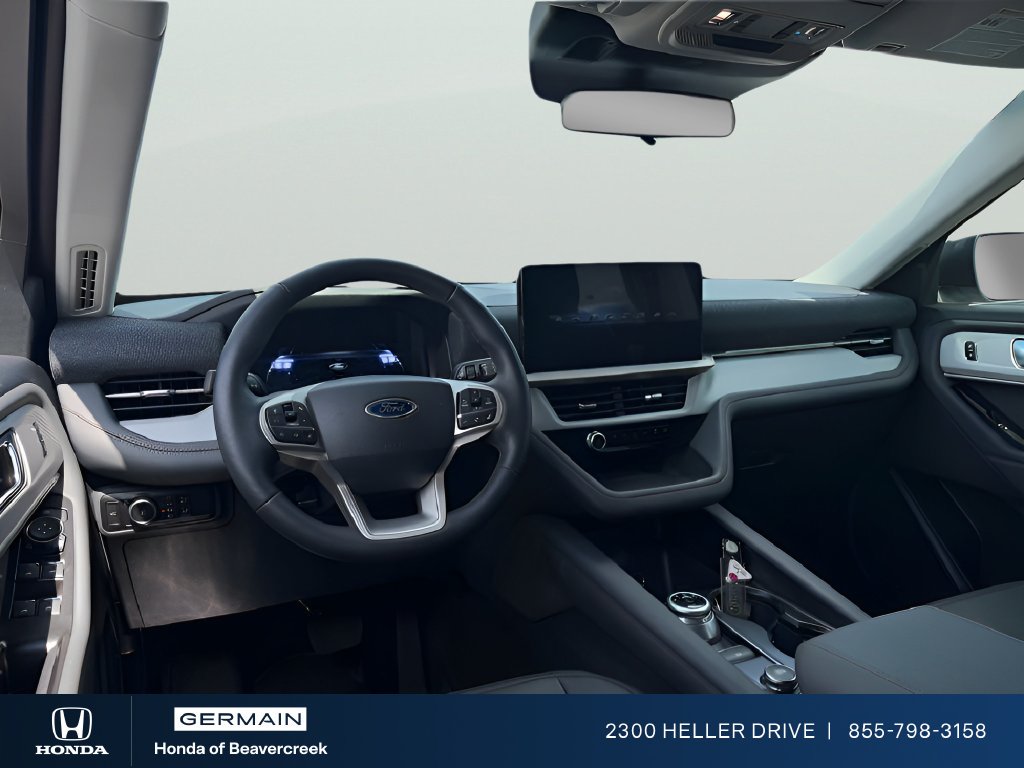 Used 2026 Space White Metallic Ford Active image 9