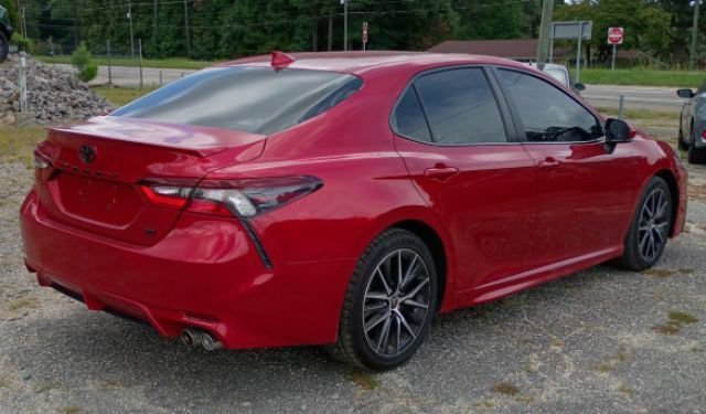 Used 2022 Supersonic Red Toyota SE image 5