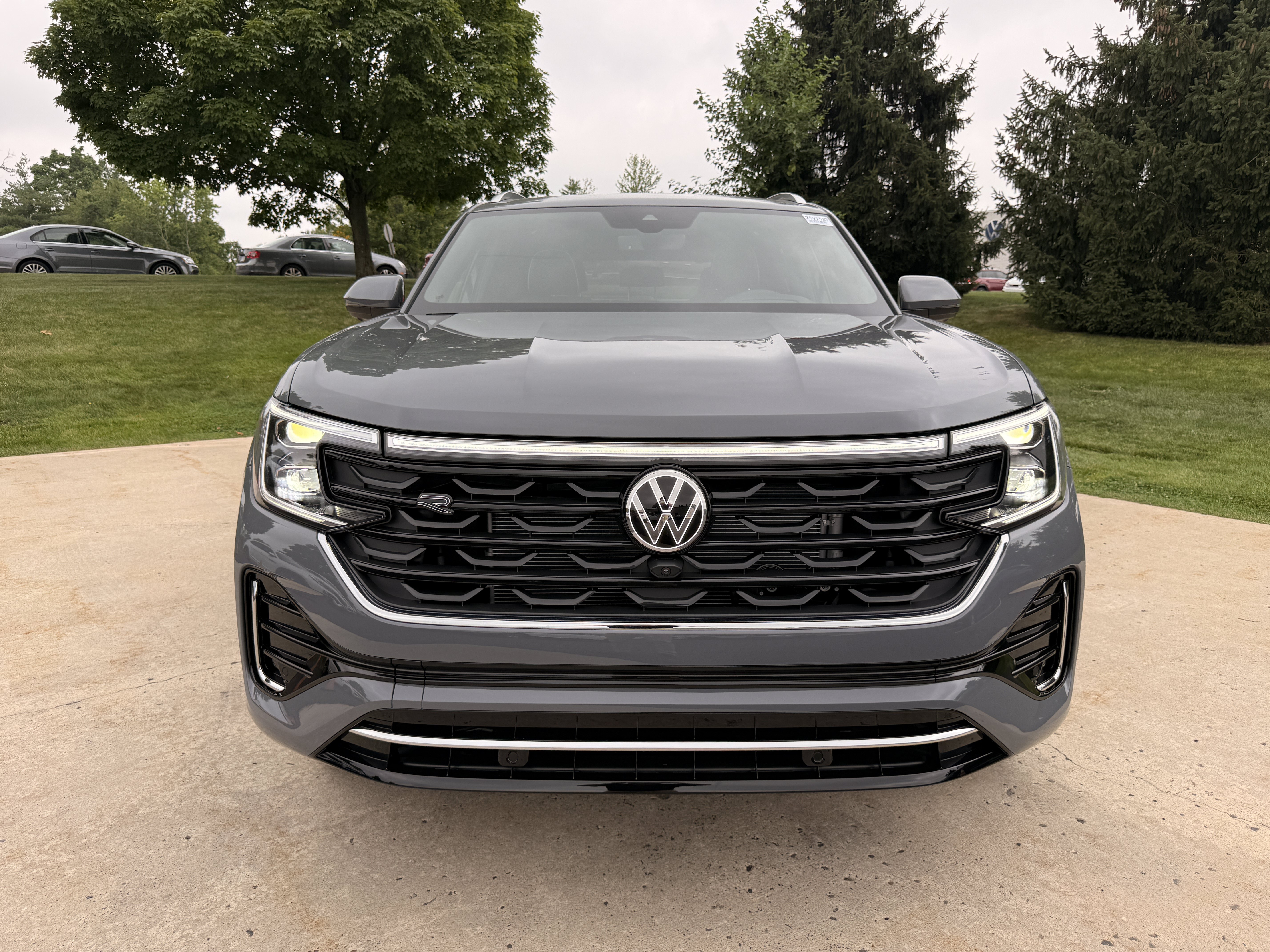 New 2026 Pure Gray Volkswagen 2.0T SEL Premium R-Line image 11