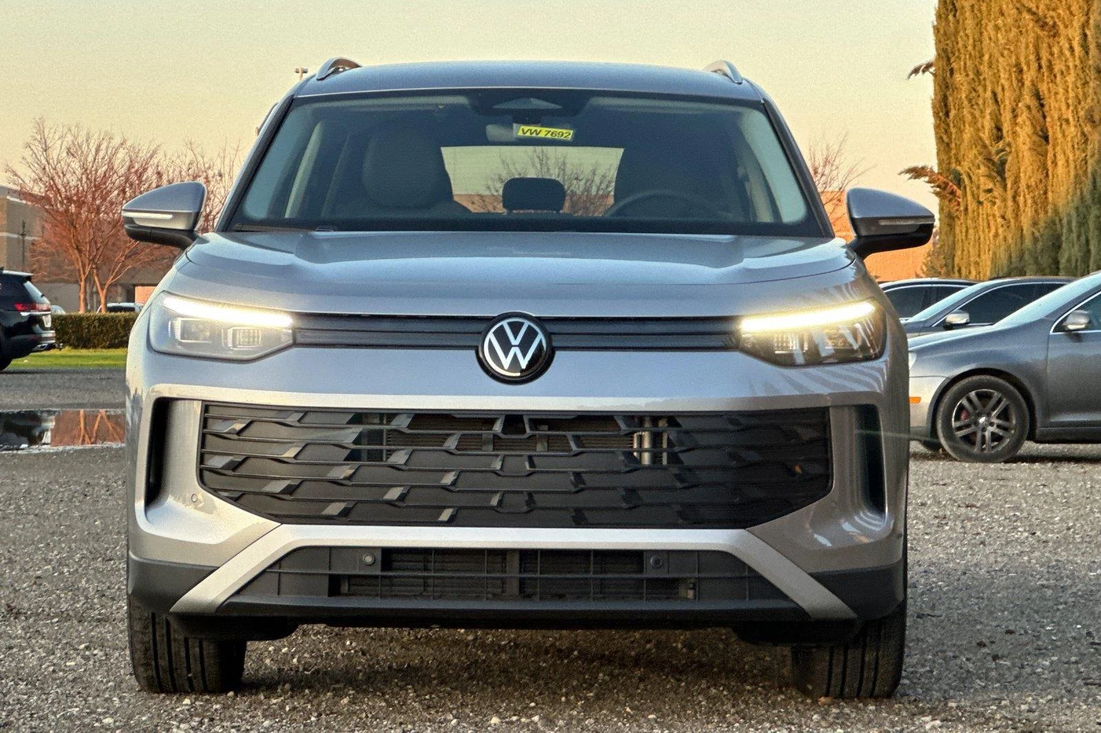 New 2026 Pyrite Silver Metallic Volkswagen SE image 9