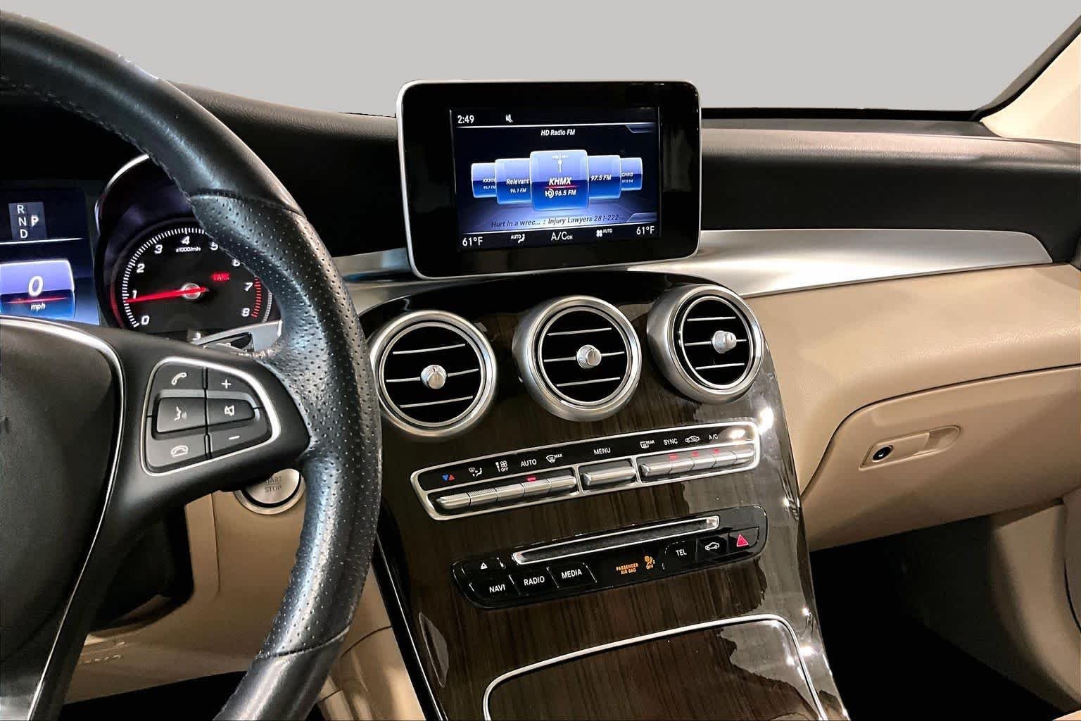Used 2019 Polar White Mercedes-Benz GLC 300 image 7
