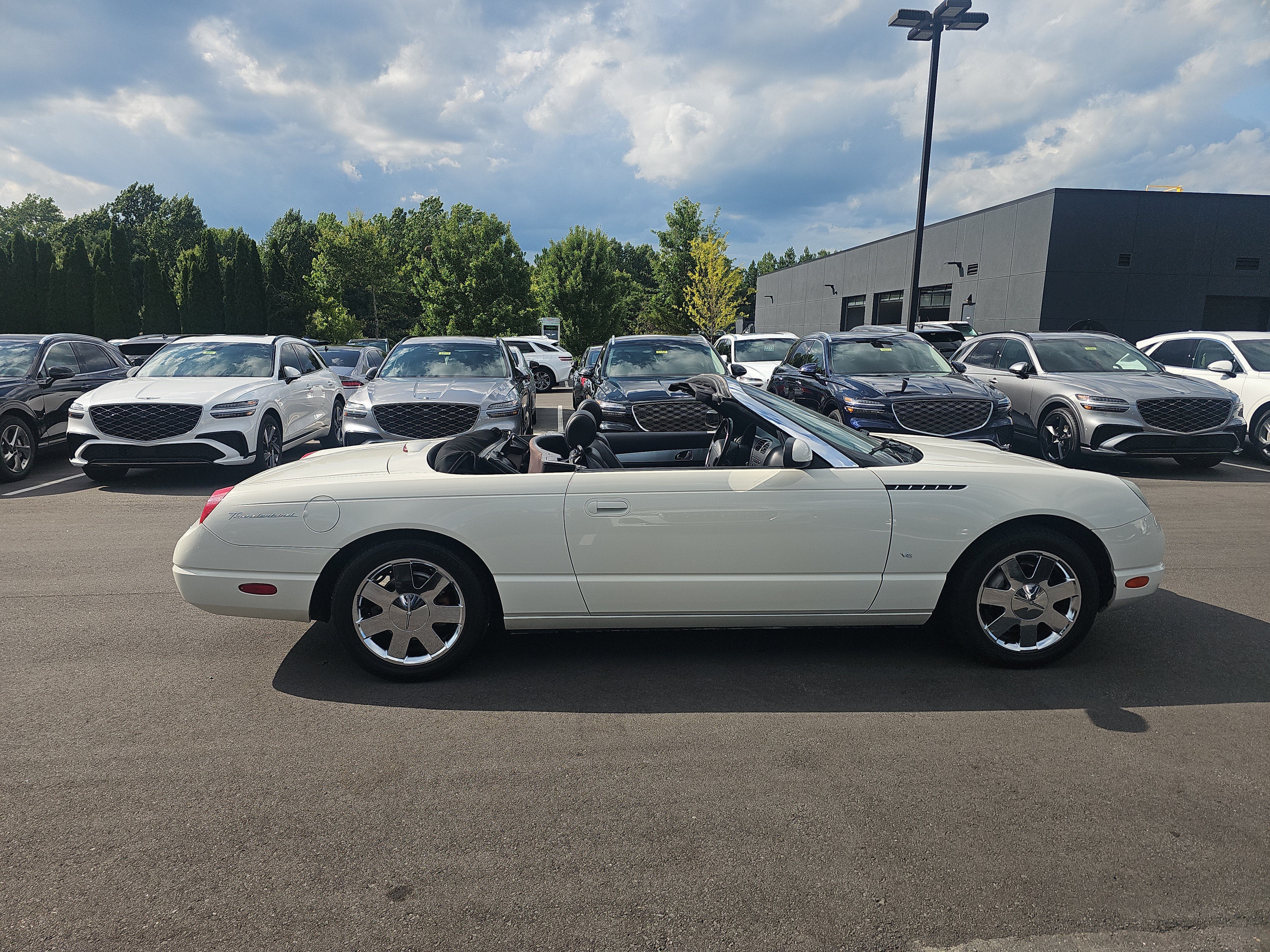 Used 2003 Whisper White Ford Premium image 12