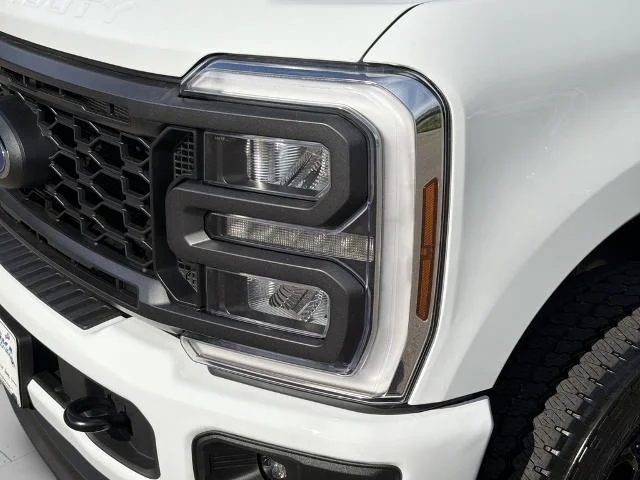 New 2026 Oxford White Ford F-250® XL image 21