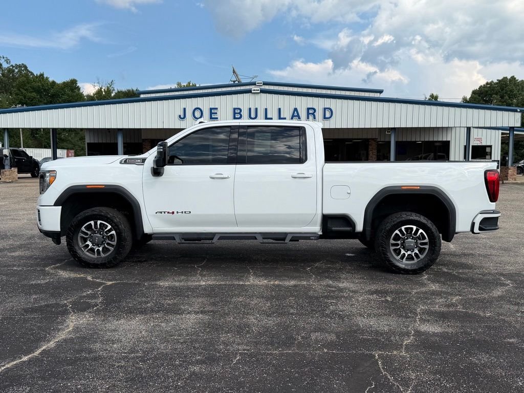 Used 2022 White GMC AT4 image 19