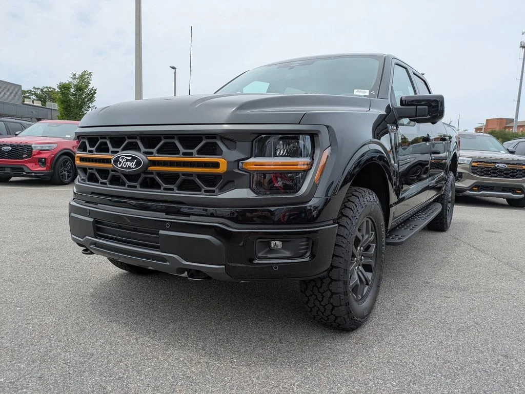 New 2026 Agate Black Metallic Ford Tremor image 8