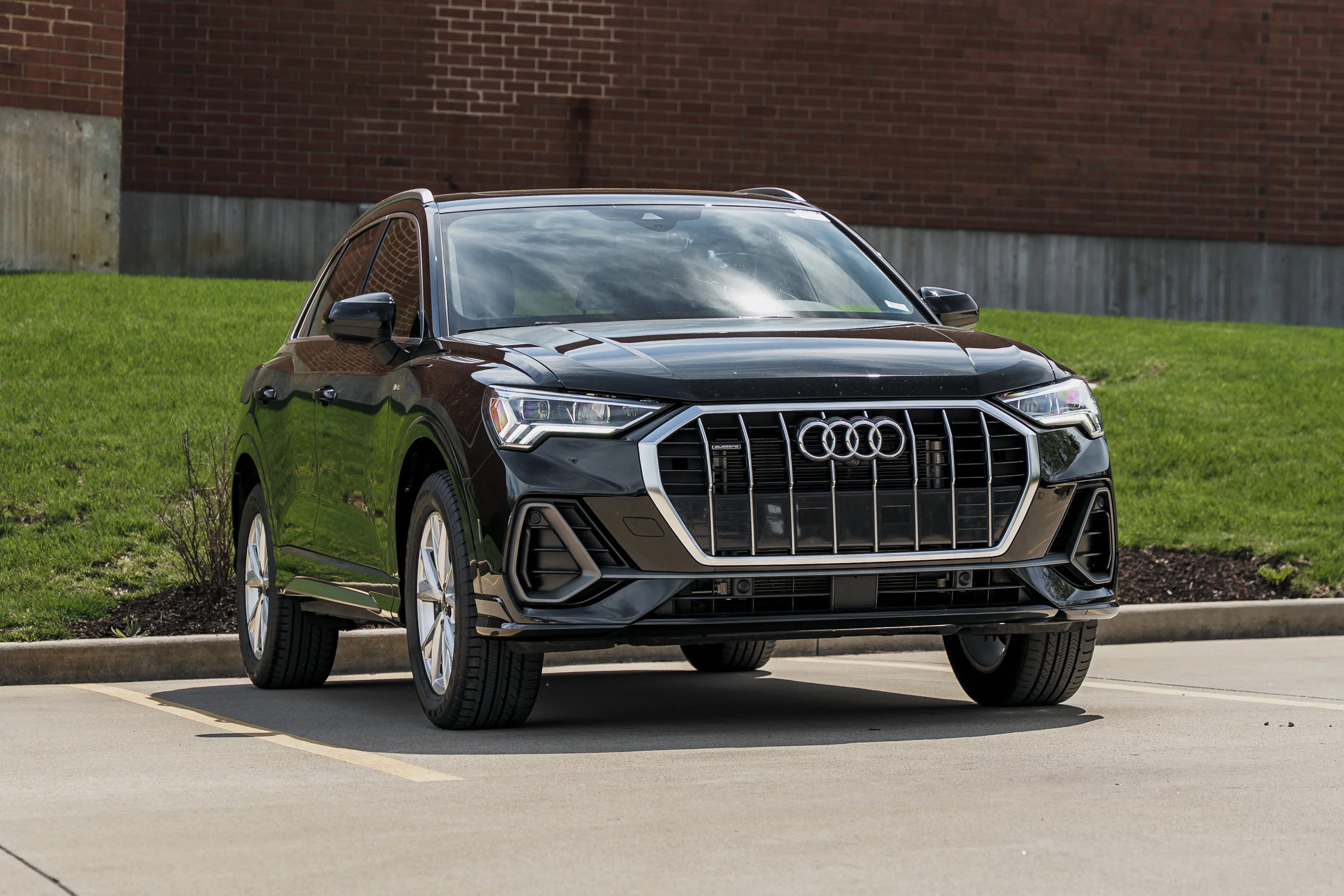 2023 Audi Q3 45 TFSI S Line Premium Plus quattro's photo