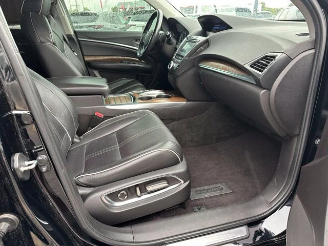 Used 2019 Majestic Black Pearl Acura 3.5L Advance Package image 13