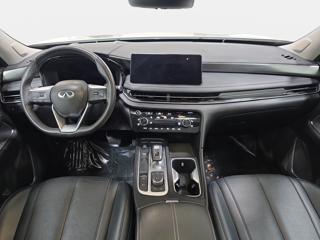 Certified Used 2023 Majestic White INFINITI LUXE image 9
