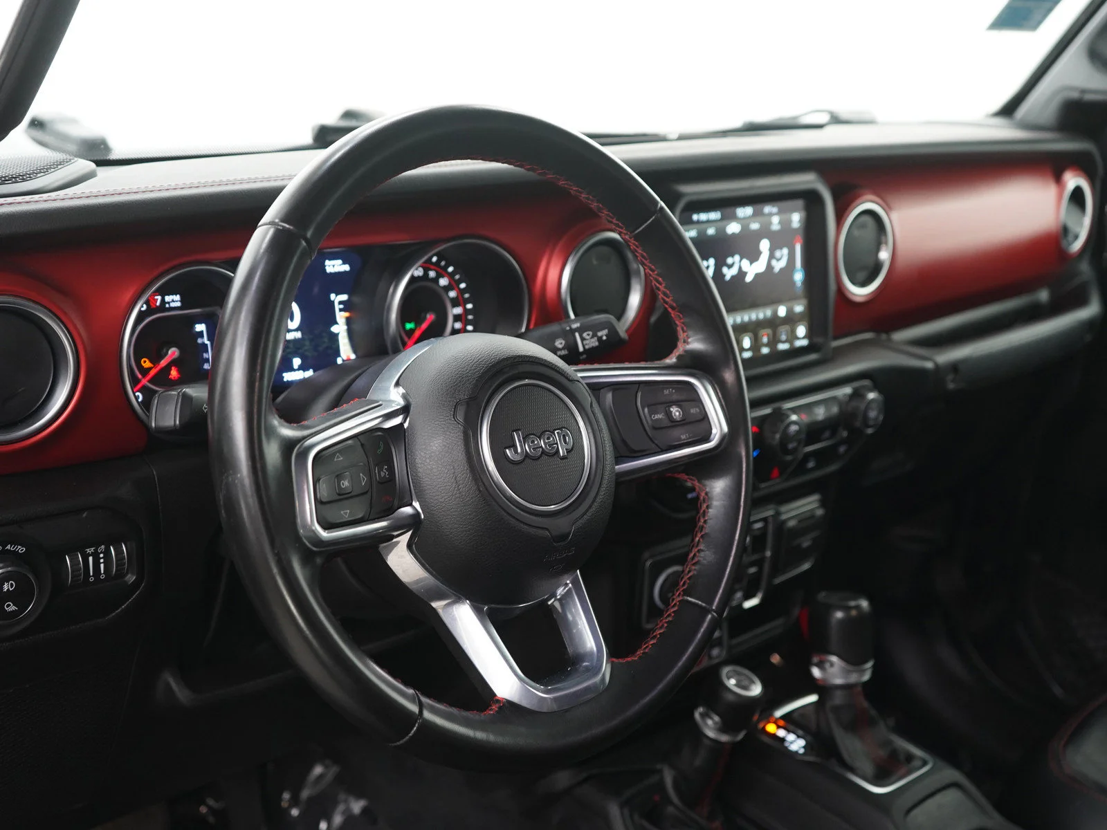 Used 2022 Granite Crystal Metallic Clearcoat Jeep Rubicon image 19