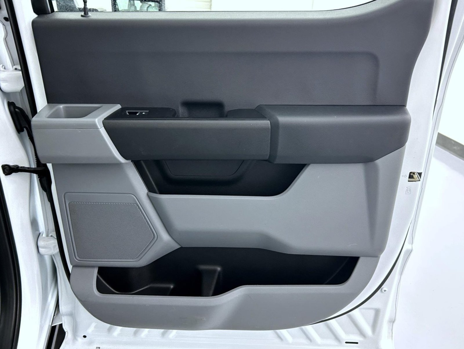 Used 2026 White Ford XL image 17