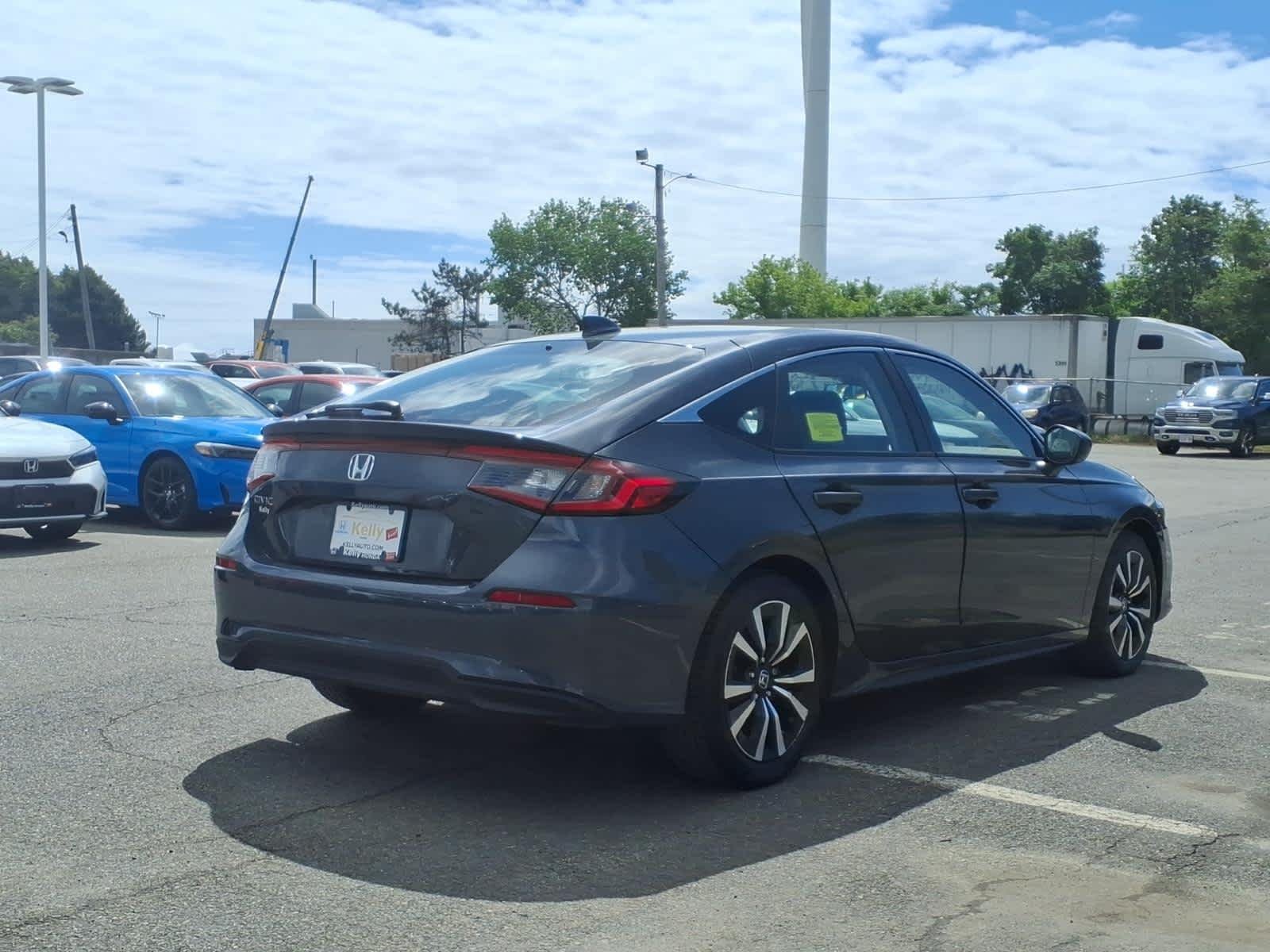 Certified Used 2024 Meteorite Gray Metallic Honda EX-L image 5