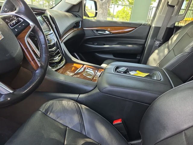 Used 2020 White Cadillac Luxury image 15