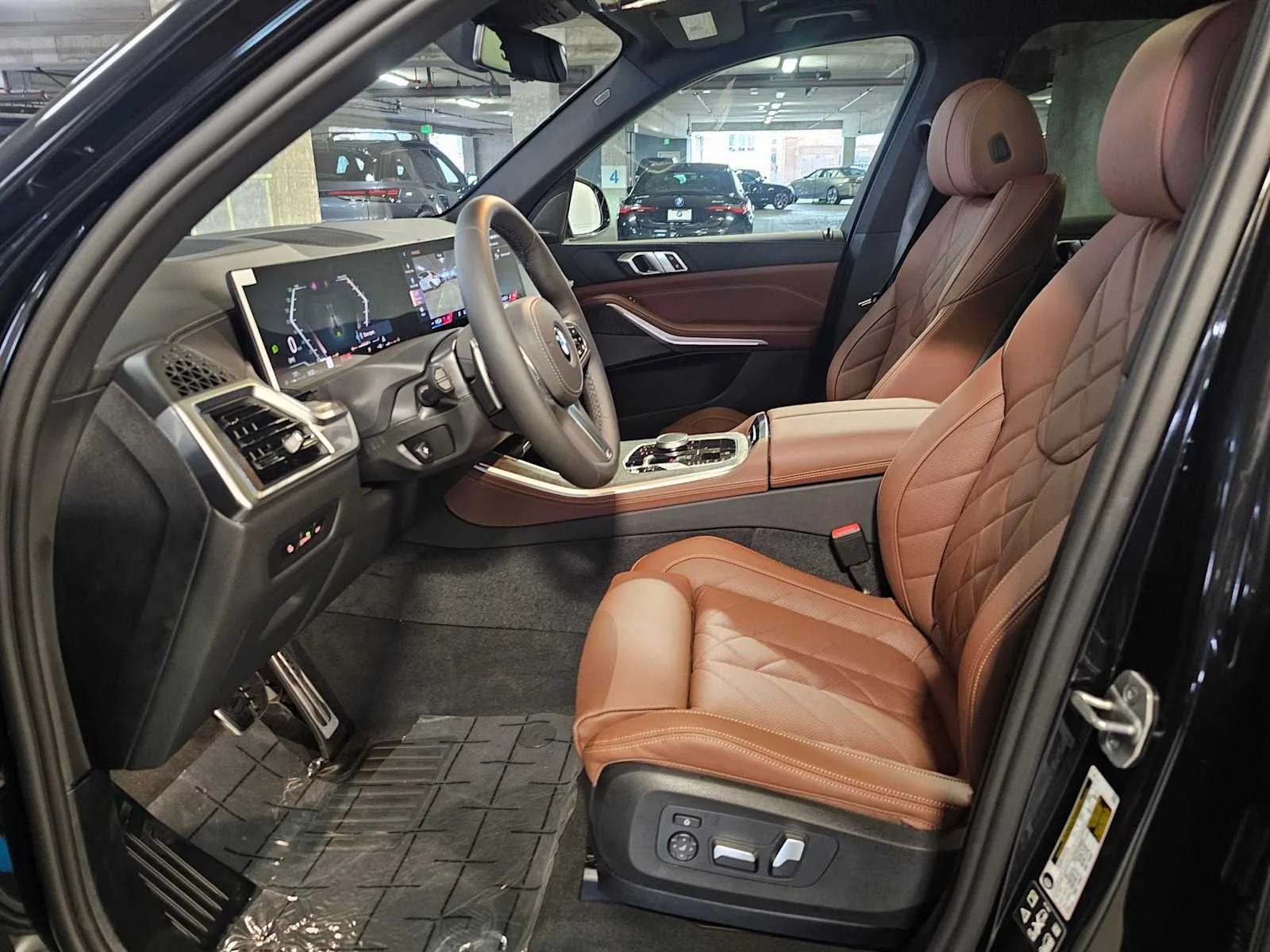 New 2026 Black Sapphire Metallic BMW xDrive40i image 32