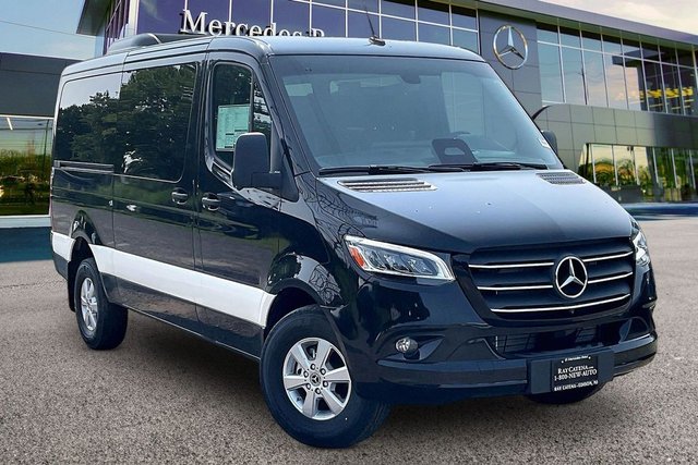 2025 Mercedes-Benz Sprinter Cargo Van Cargo 144 WB