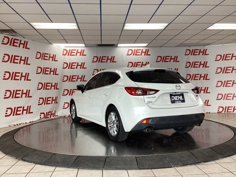 Used 2016 White Mazda i Grand Touring image 5