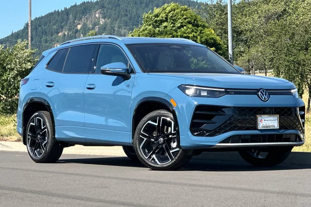 2026 Volkswagen Tiguan 2.0T SEL R-Line Turbo
