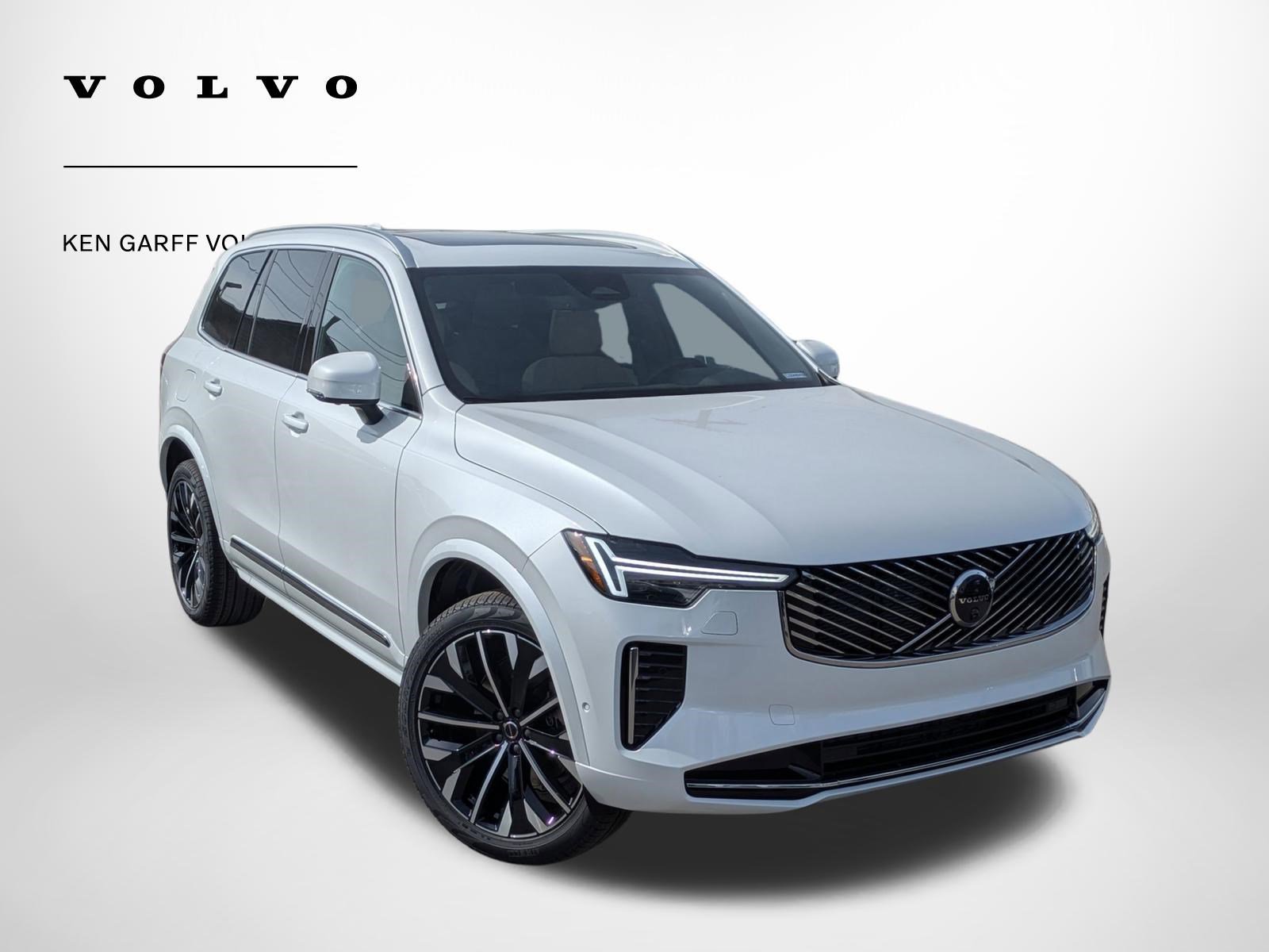 2026 Volvo XC90 B5 Plus Bright 4WD's photo