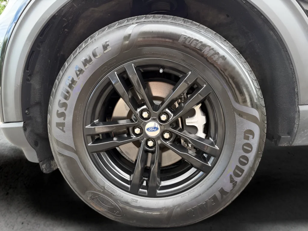 Used 2020 Black Ford XLT image 33