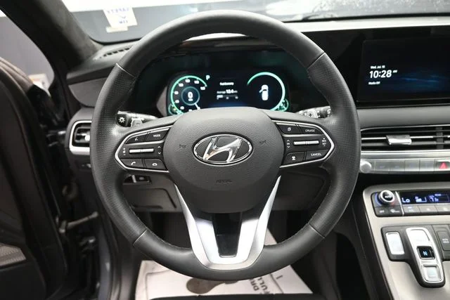 Used 2020 Steel / Graphite Hyundai Limited image 15