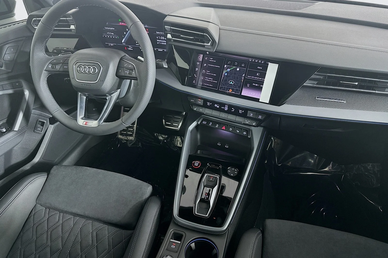 New 2026 Daytona Gray Pearl Effect Audi  image 6