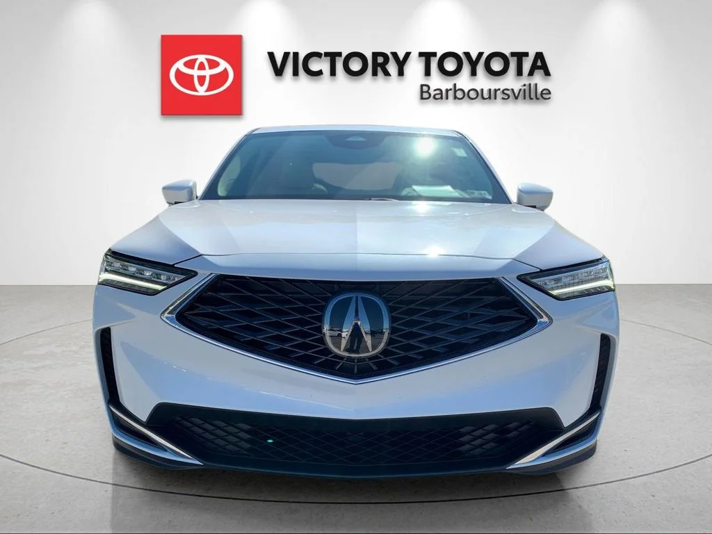 Used 2025 White Acura Base image 8