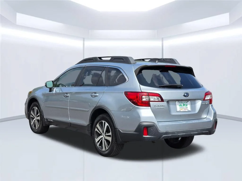 2018 Subaru Outback Limited - Photo 17